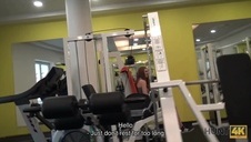 rosyjska nastolatka jest bardzo mokra i napalona