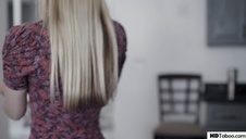 zdyscyplinował ją porządnym dymankiem