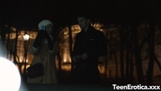 nauczy ją pozycji na jeźdźca