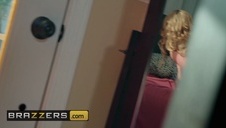 mąż i jej kochanek spotkali się w sypialni