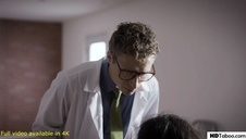 laska ma fajną dupę i lubi na pieska