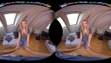 z fajną brunetka przy wodospadzie