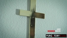 we dwóch z napakowaną murzynką