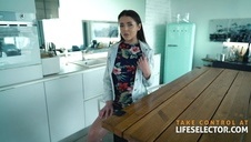 świetna pani rozkłada swe boskie nogi na członku