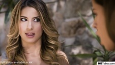 cycata trzydziestka uniosła nogi a on ją wyruchał