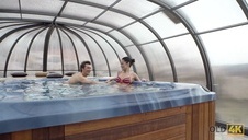 zboczona milfa ssie jak dzika