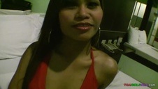 starsza blondyna i murzyni