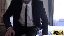 poddusza i zapina ostrą suczkę