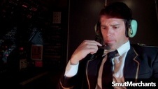 sucza ze sztuczną spermą na dupce