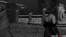 słodka brunetka rozbiera się