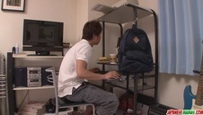 nastolatka jest rżnięta na pieska na tylnym siedzeniu