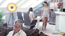 dwie napalone laski przed kamerką