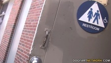 laska z pięknym ciałem chce być brana