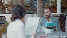 analny seks na skórzanym fotelu