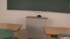 niebieskooka brunetka wspaniale targa pałkę