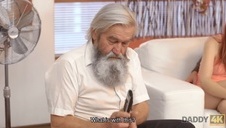 kręcenie wielkim dupskiem