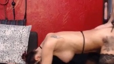 wydymał poderwaną suczkę w samochodzie