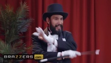 capri cavanni przygotowuje się do porno akcji