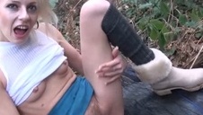 wypuścili laskę z klatki