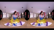 tatuś z dwiema blondyneczkami