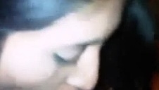 zasadził brunetce głeboko w cipkę