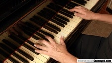 lizanie cipki rudej koleżanki