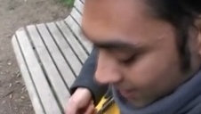 dildo w kakaowym oczku młodej laski