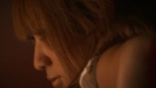 krótka sukienka i brag gaci