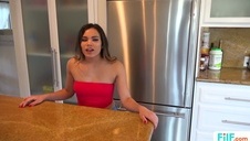 na dwa bolce z piękną kusicielką