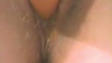 czarnulka ze sporym biustem daje mu tyle radości