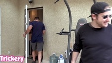 sexowna blondynka z dużymi zderzakami