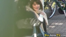 zgrabna blondyneczka jest pieprzona na kanapie