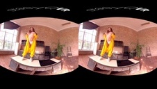 brunetka lubi ostre dymanko w dupala