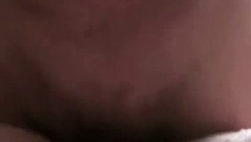 opalona blond suczka na basenie