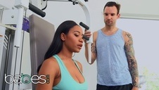 kształtna pupcia rachel