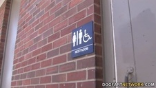 dwie przepiękne lesbijki ruchają się dildami