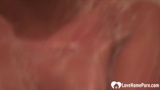 dziwka liże stopy swej pani