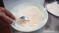 dwie kobiety chcą zadowolić dużego członka