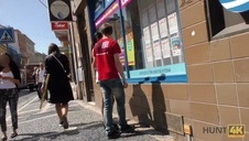 chwyciła go za pałkę w taksówce