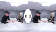 długie nóżki brunetki