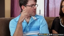 wyciągnęła jego chuja ze spodni