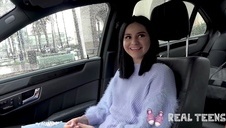 ogromna pała w tyłku brunetki