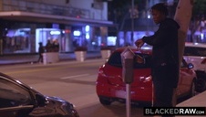 szczupła tajka wyruchana przez dwóch kolsi w maskach