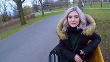 związana blondi lubi porządny seksik