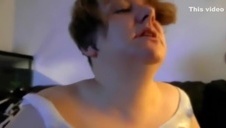 blondi z rudą pod natryskiem