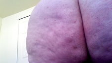 czarnowłosa kobieta ruchana w taksówce