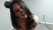 nastolatka lubi punk i szybkich facetów