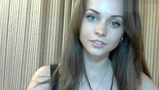 gorąca japonka ssie dwa penisy