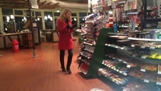 brunetka ośliniła całego fiutka