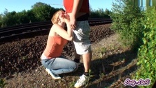 ogromna napalona blondyna